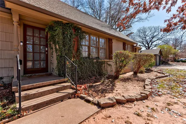 Photo 2 — 1523 S Pickard, Norman, OK 73072