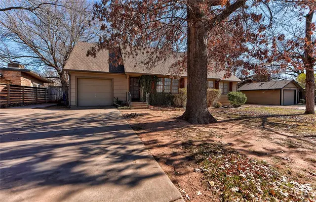 Photo 3 — 1523 S Pickard, Norman, OK 73072