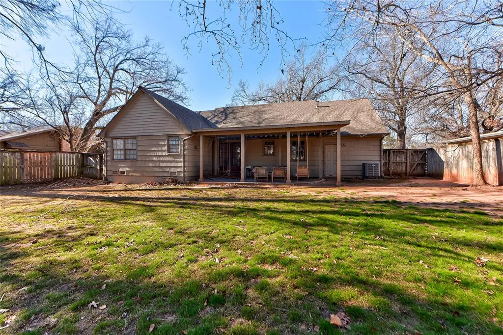 Photo 40 — 1523 S Pickard, Norman, OK 73072
