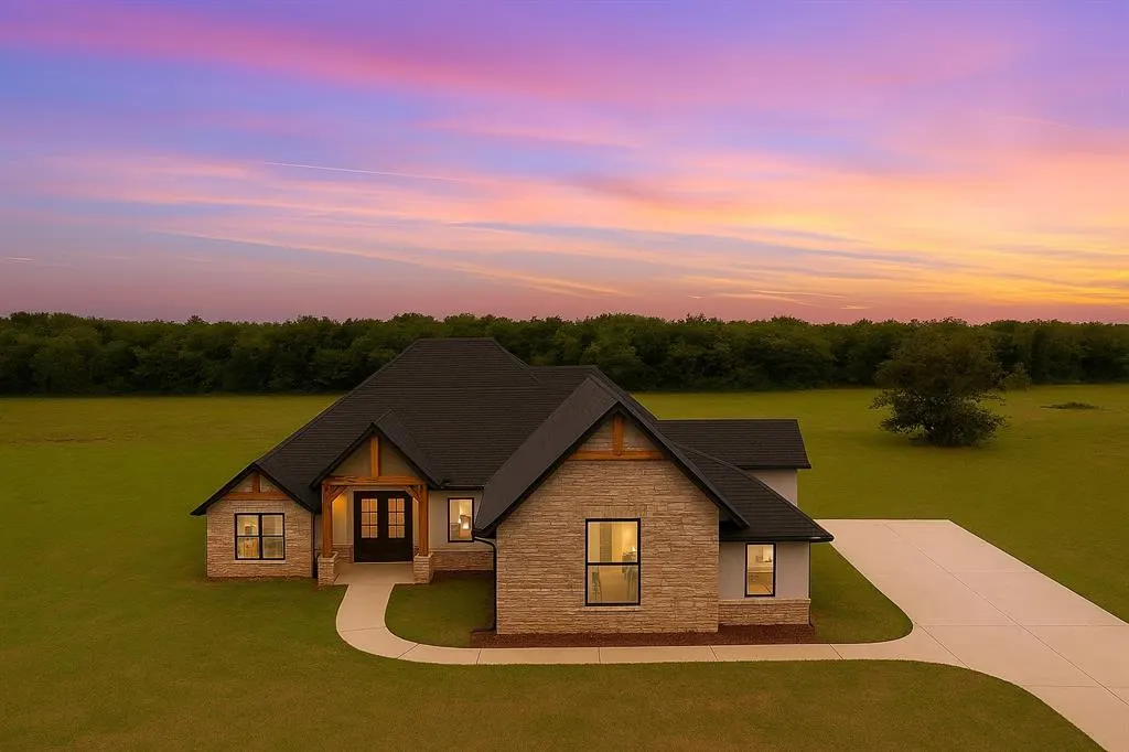 Photo 3 — 1600 N 60th Street, Noble, OK 73068