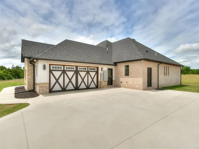 Photo 5 — 1600 N 60th Street, Noble, OK 73068
