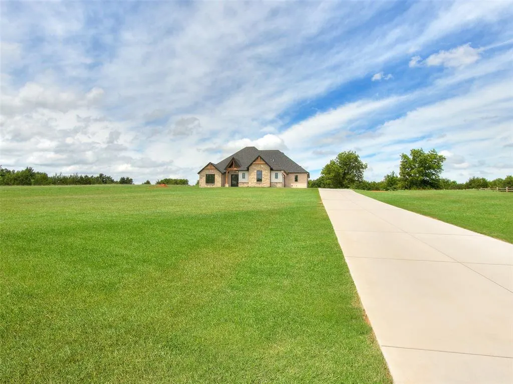 Photo 2 — 1600 N 60th Street, Noble, OK 73068