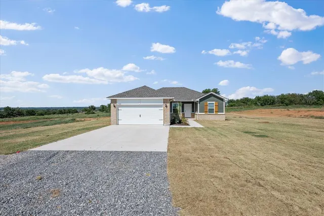 Front exterior — 5324 Littlefoot Lane, Guthrie, OK 73044