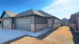 Sold home at 1218 NW 113TH Street