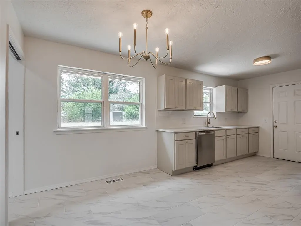 Photo 17 — Address unavailable, Oklahoma City, OK 73122