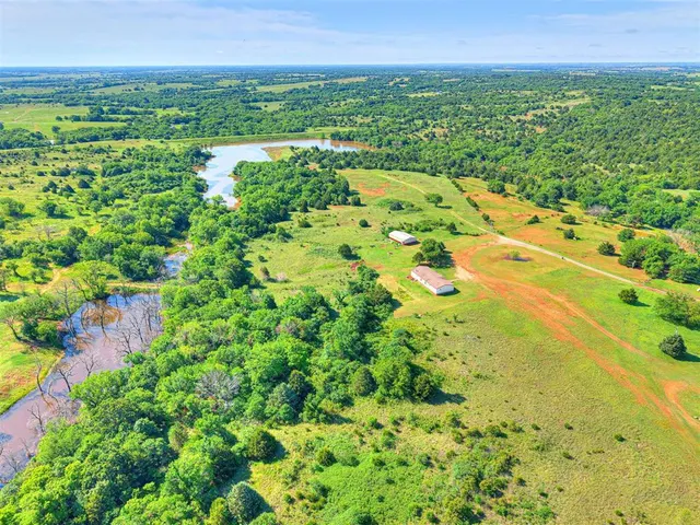 Photo 3 — 19108 Finn Ridge Road, Purcell, OK 73080