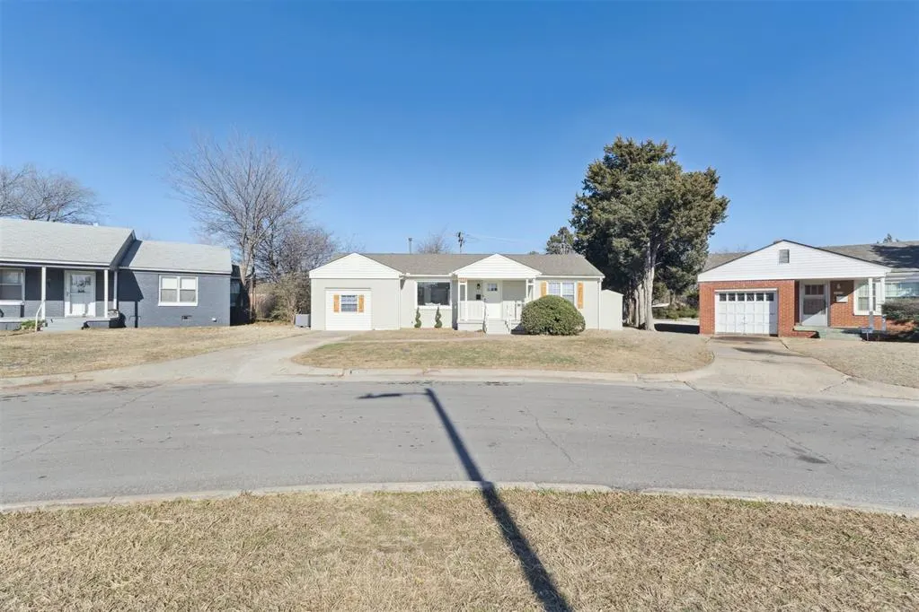 Photo 2 — 1333 Campbell Road, Oklahoma City, OK 73111