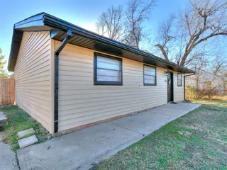 Sold home at 912 E Eufaula Street