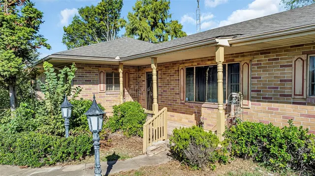 Photo 3 — 1200 E Smith, Stratford, OK 74872