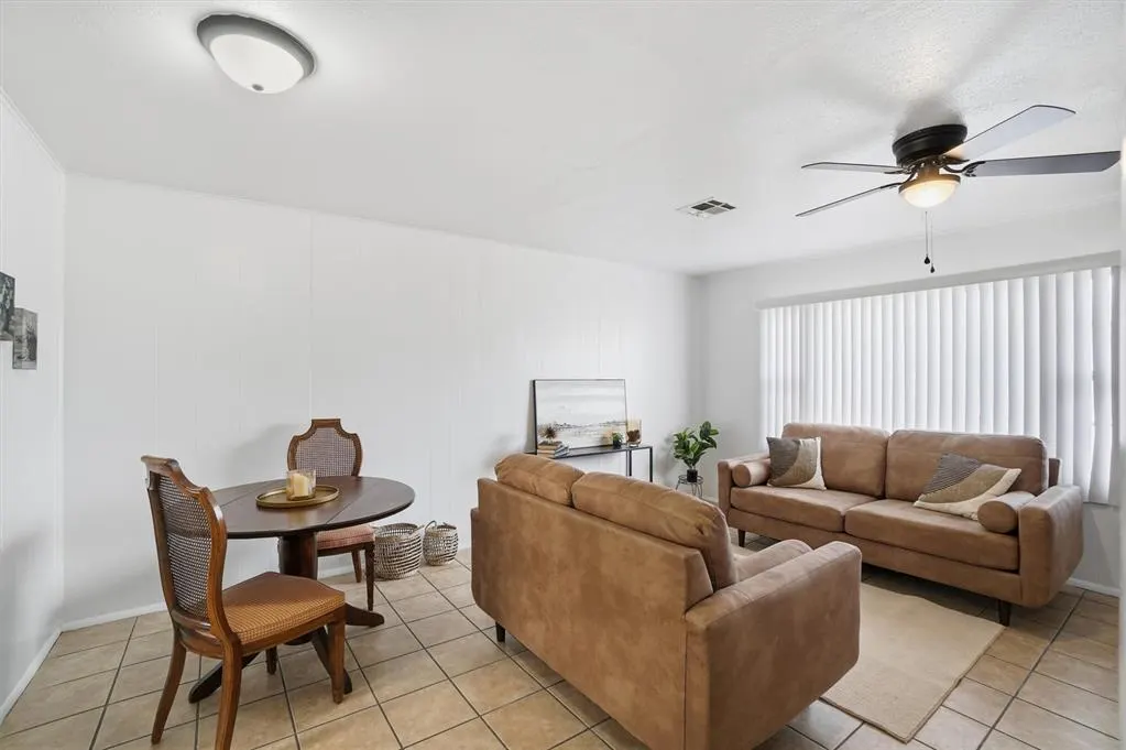 Photo 5 — 1016 E Pecan Street, Altus, OK 73521