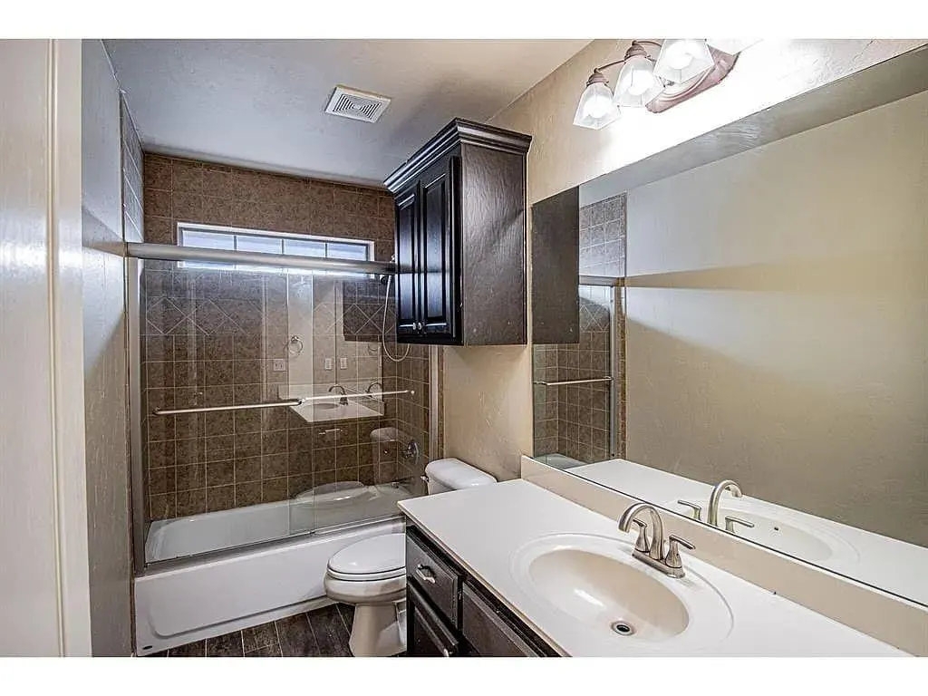 Photo 11 — 2920 Longmeadow, Edmond, OK 73003