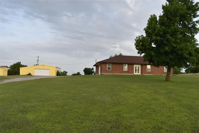 Front exterior — 1186 County Street 2954, Tuttle, OK 73089