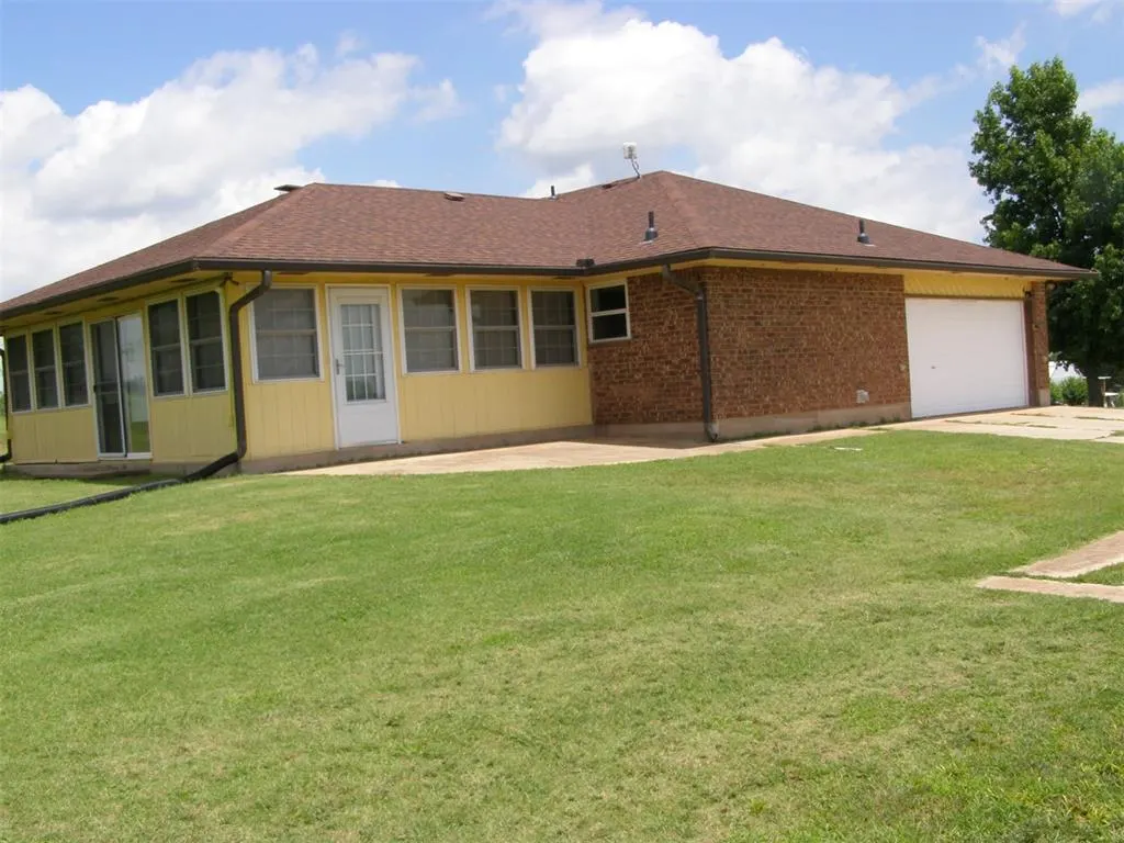 Photo 14 — 1186 County Street 2954, Tuttle, OK 73089