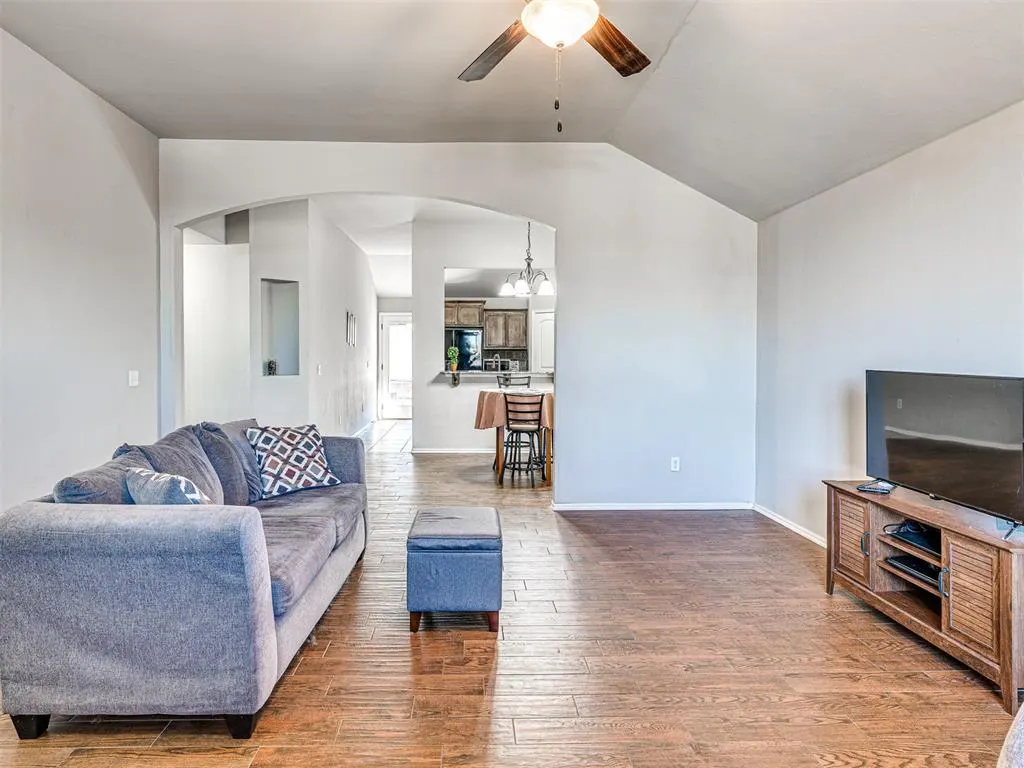 Photo 10 — 12320 Edison Drive, Oklahoma City, OK 73120