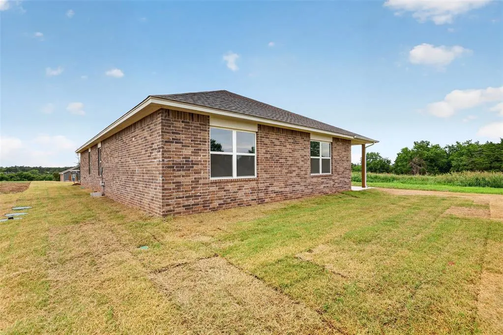 Photo 38 — 745 Cumberland Drive, Guthrie, OK 73044