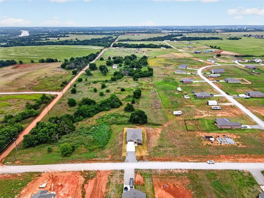 Photo 43 — 745 Cumberland Drive, Guthrie, OK 73044