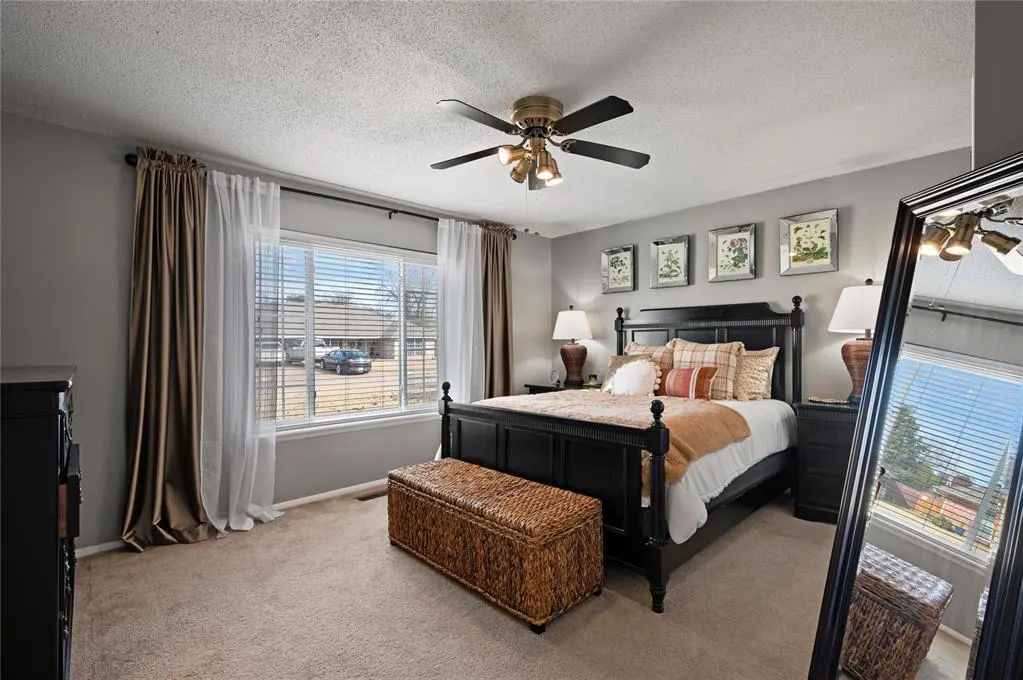 Photo 7 — 1925 Live Oak Street, Enid, OK 73703
