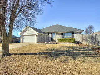 Sold home at 11517 Sherwood Court