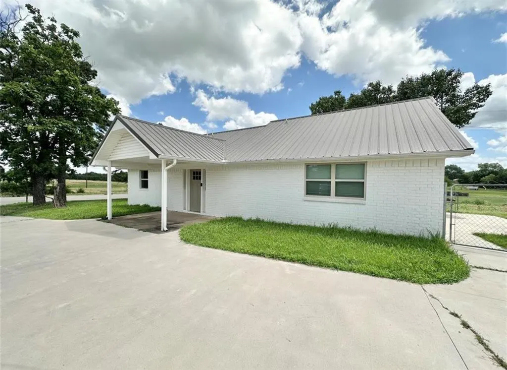 Photo 30 — 1304 W Walnut Street, Tecumseh, OK 74873