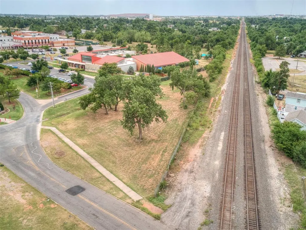Photo 6 — 430 SE Grand Boulevard, Oklahoma City, OK 73129