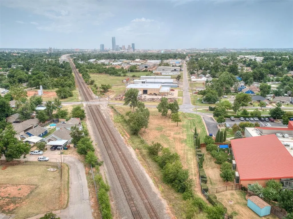 Photo 12 — 430 SE Grand Boulevard, Oklahoma City, OK 73129
