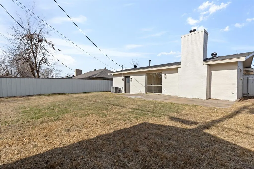 Photo 24 — 7604 NW 28th Street, Bethany, OK 73008