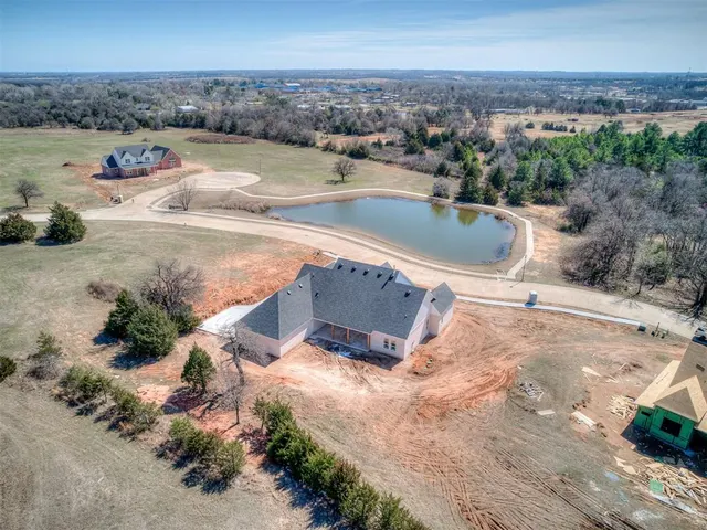 Photo 2 — 14133 North Ridge Drive, Choctaw, OK 73020