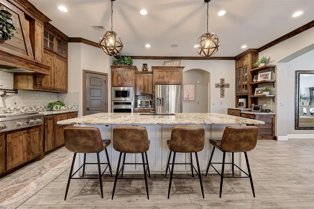 Photo 17 — 2017 Providence Drive, Norman, OK 73071