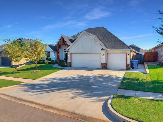 Front exterior — 303 Bulverde Drive, Norman, OK 73069