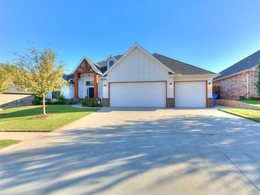 Photo 2 — 303 Bulverde Drive, Norman, OK 73069