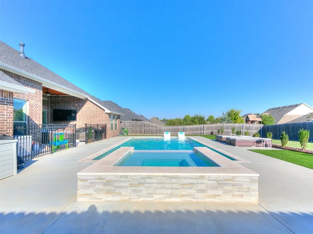 Photo 34 — 303 Bulverde Drive, Norman, OK 73069