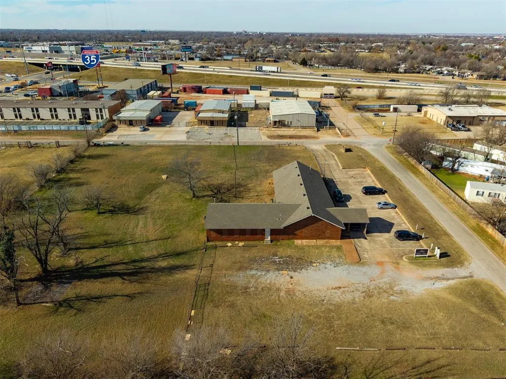 Photo 4 — 4300 S Prospect Avenue, Oklahoma City, OK 73129