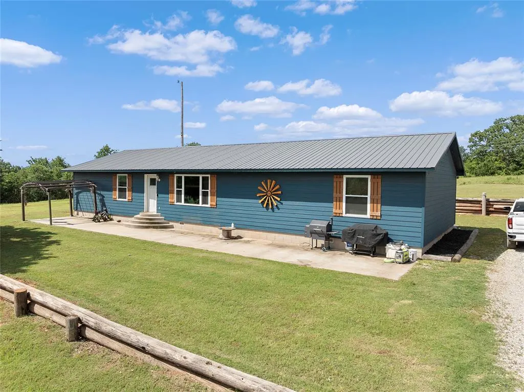 Photo 2 — 622 Hopewell Road, Ratliff City, OK 73481