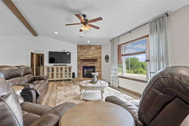 Photo 4 — 622 Hopewell Road, Ratliff City, OK 73481