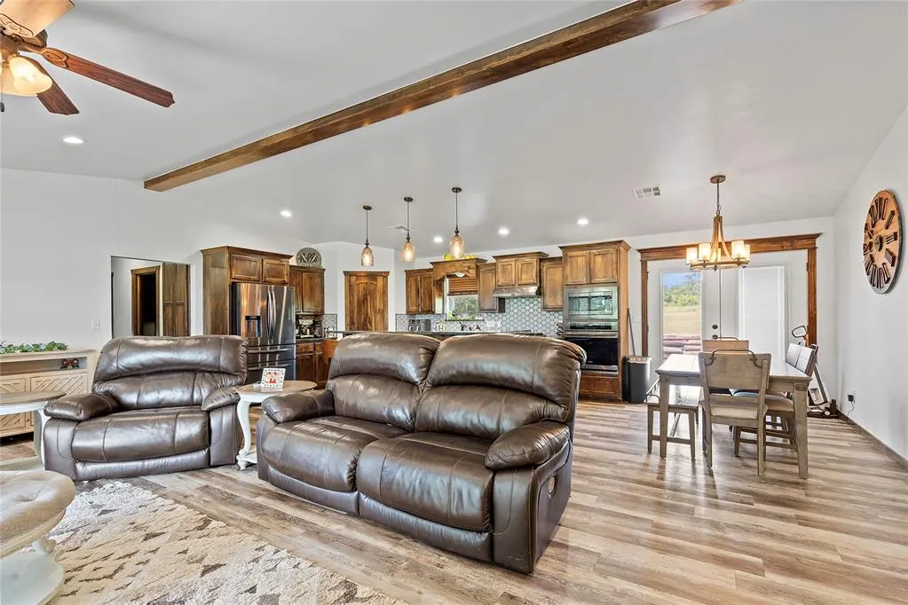 Photo 8 — 622 Hopewell Road, Ratliff City, OK 73481