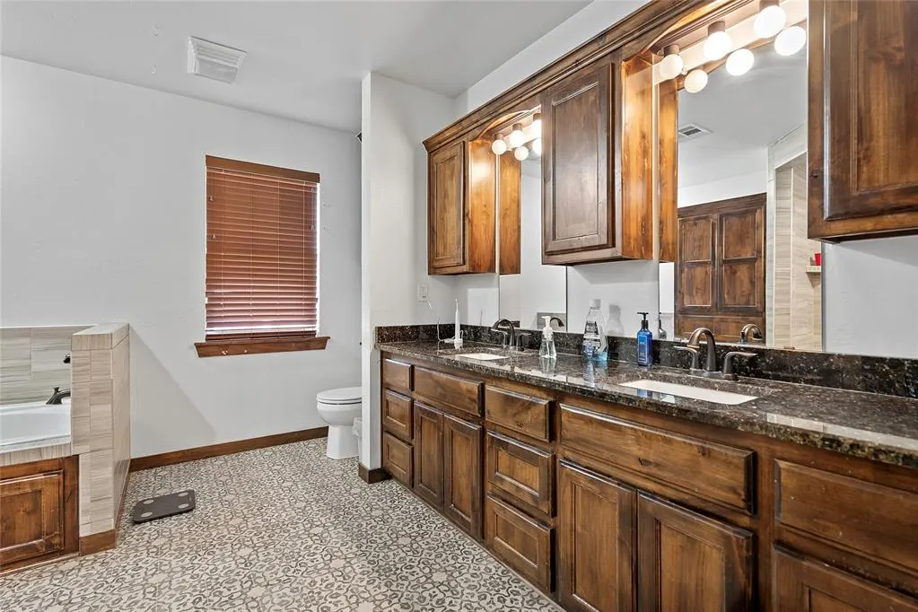 Photo 17 — 622 Hopewell Road, Ratliff City, OK 73481
