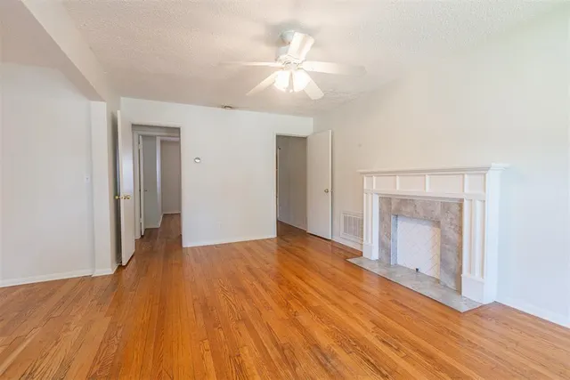 Photo 7 — 2616 NW 33rd Street, Oklahoma City, OK 73112