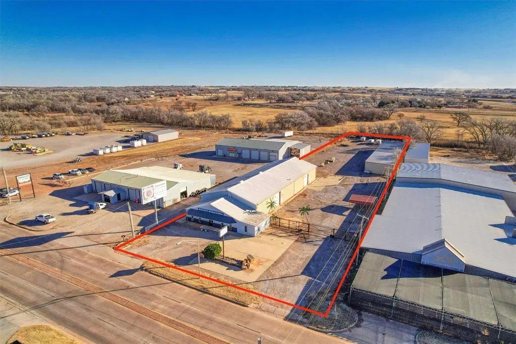 Photo 27 — 1206 S Main Street, Elk City, OK 73644