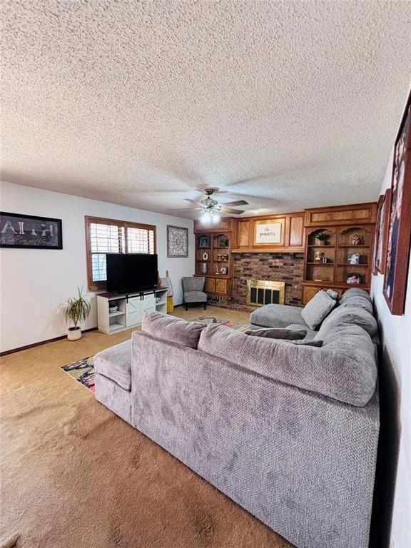 Photo 4 — 1509 Concord Avenue, Clinton, OK 73601
