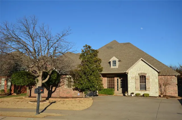 Front exterior — 3116 Ash Grove Road, Edmond, OK 73003