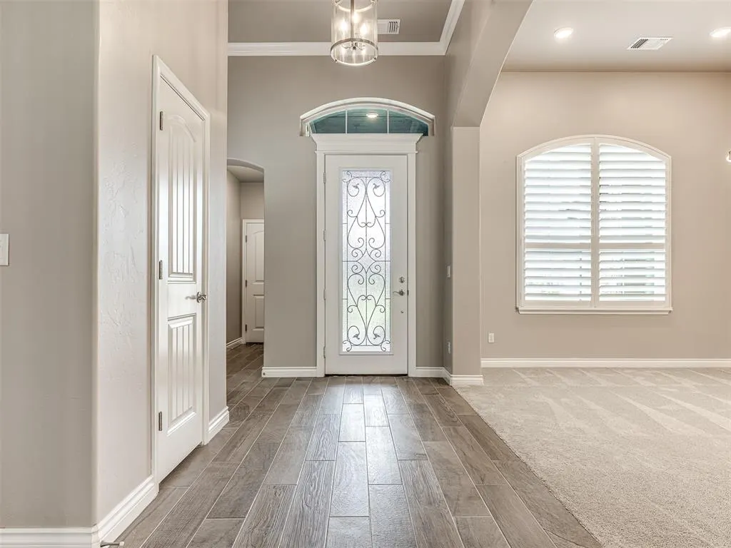 Photo 5 — 210 Bulverde Drive, Norman, OK 73069