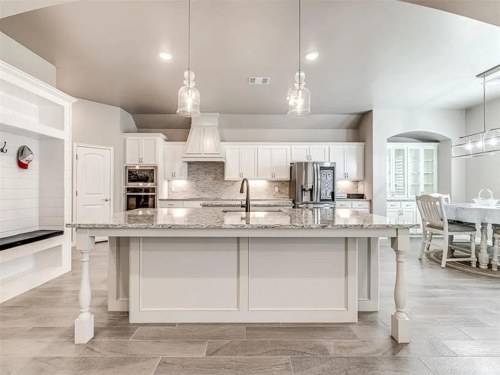 Photo 17 — 210 Bulverde Drive, Norman, OK 73069
