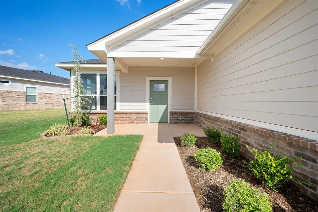 Photo 3 — 18020 Anthem Boulevard, Edmond, OK 73012