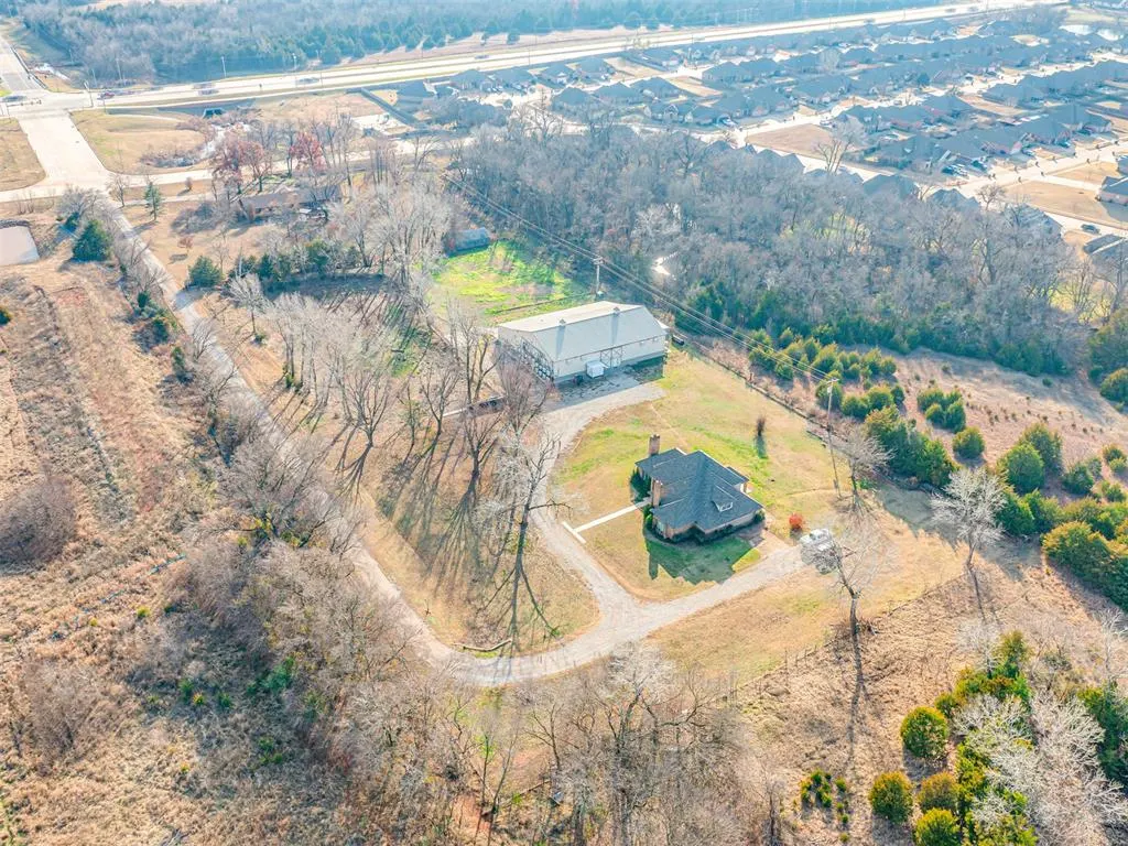 Photo 22 — 3595 E State Highway 9 Road, Norman, OK 73071