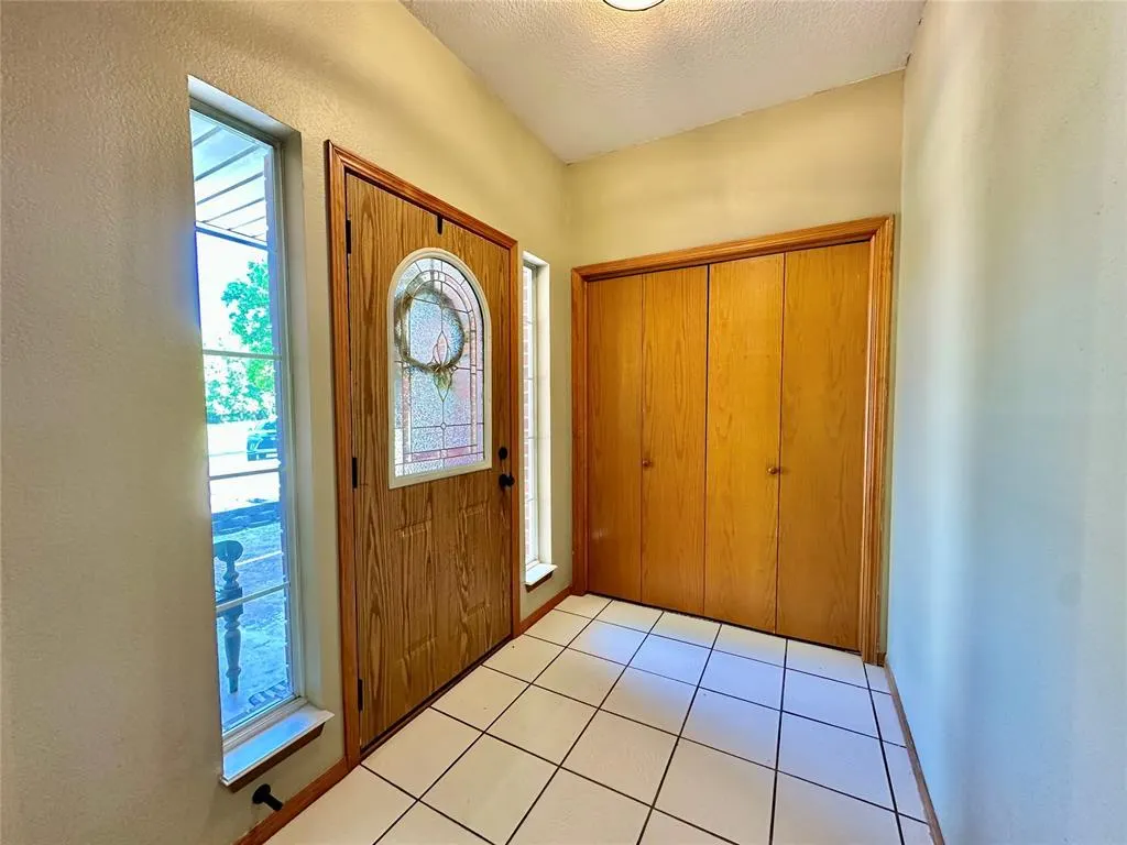 Photo 5 — 12 Northwood Drive, Shawnee, OK 74804
