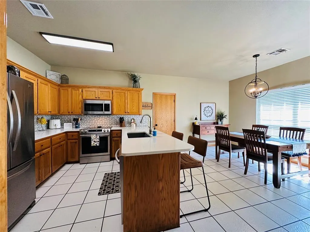 Photo 10 — 12 Northwood Drive, Shawnee, OK 74804