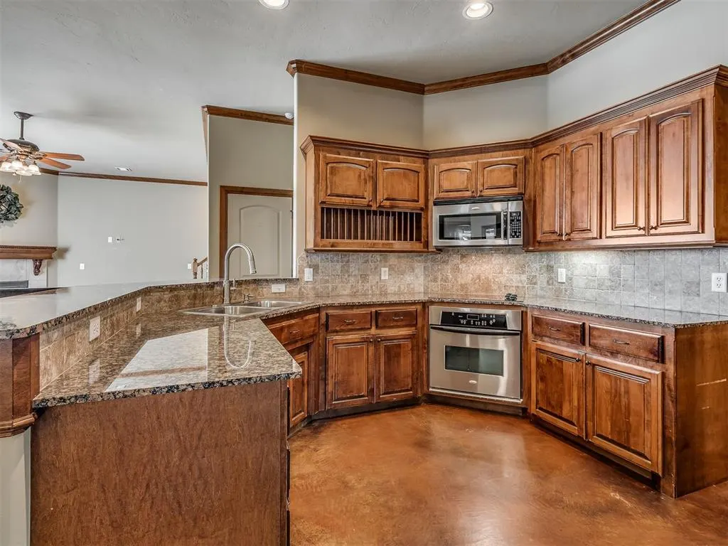 Photo 13 — 3000 SW 140th Street, Oklahoma City, OK 73170
