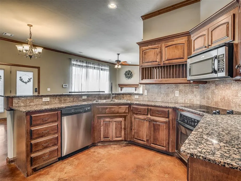 Photo 15 — 3000 SW 140th Street, Oklahoma City, OK 73170