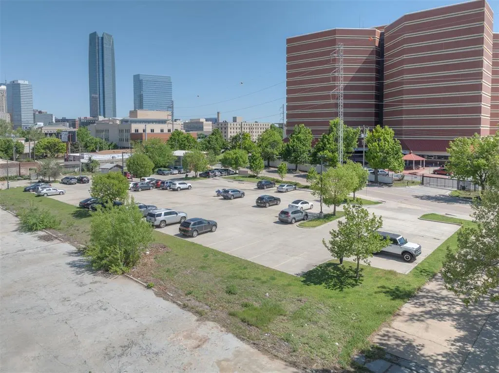 Photo 11 — 815 NW 2nd Street, Oklahoma City, OK 73102