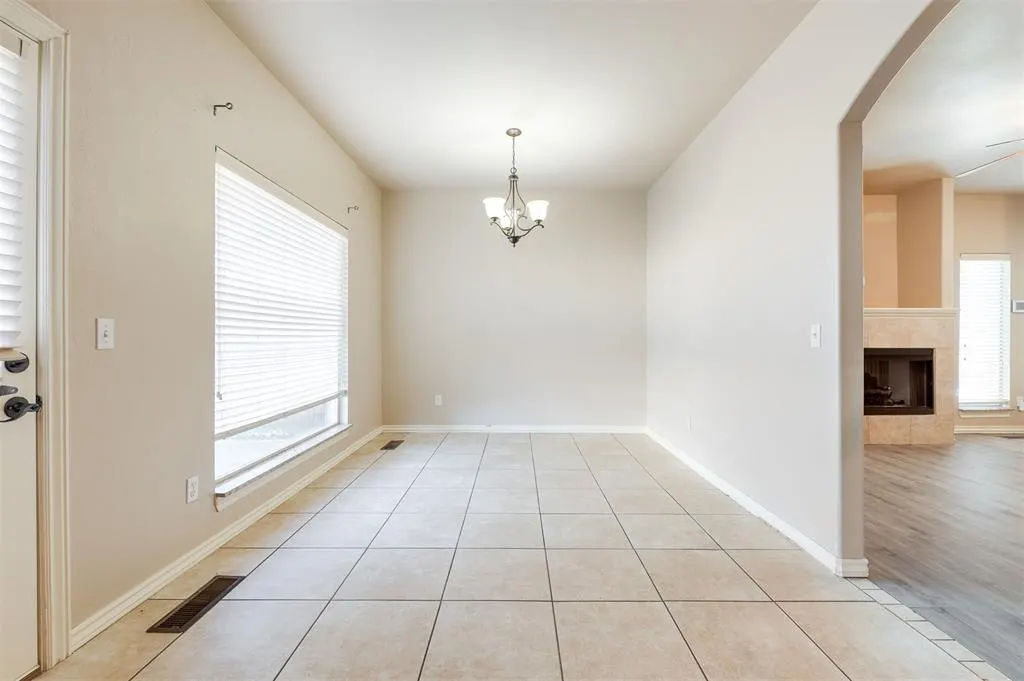 Photo 18 — 2525 Lee Lane, Oklahoma City, OK 73120